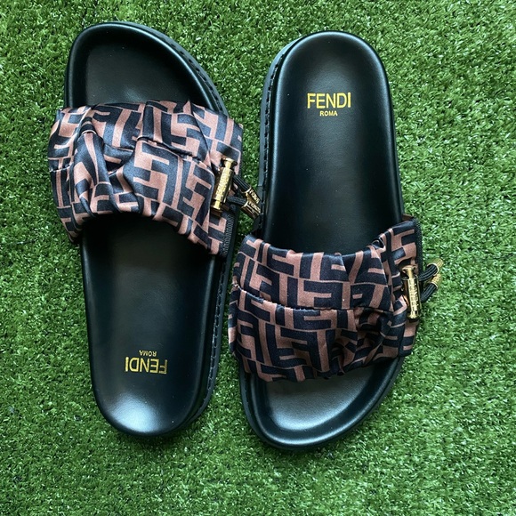 Slides - Picture 4 of 4